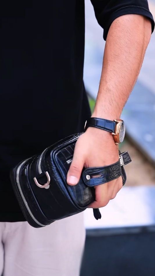 Trousse de voyage en cuir