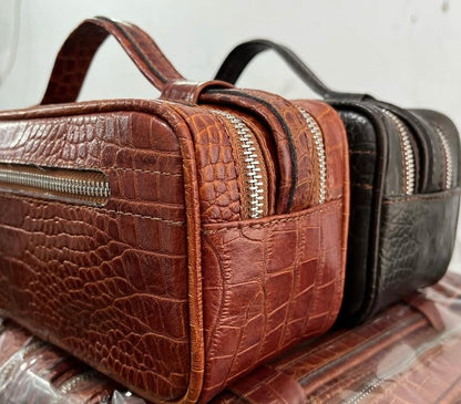 Trousse de voyage en cuir